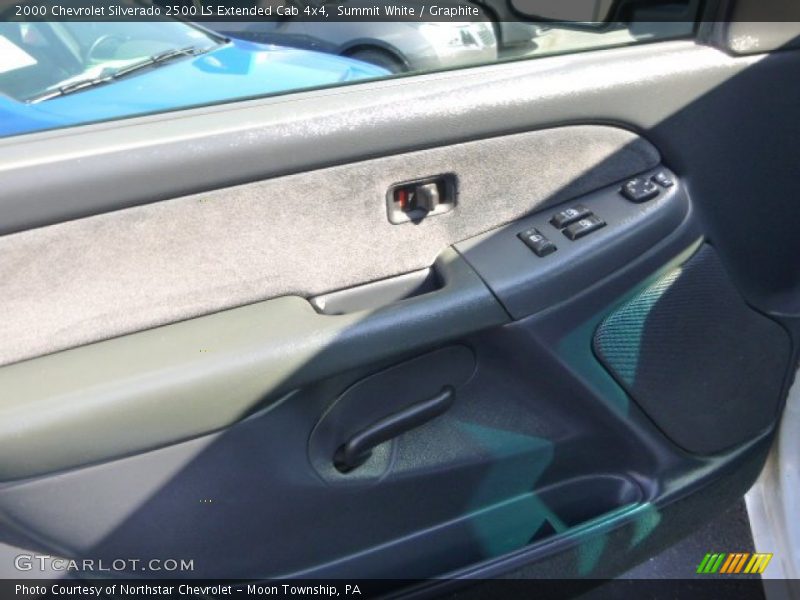 Summit White / Graphite 2000 Chevrolet Silverado 2500 LS Extended Cab 4x4