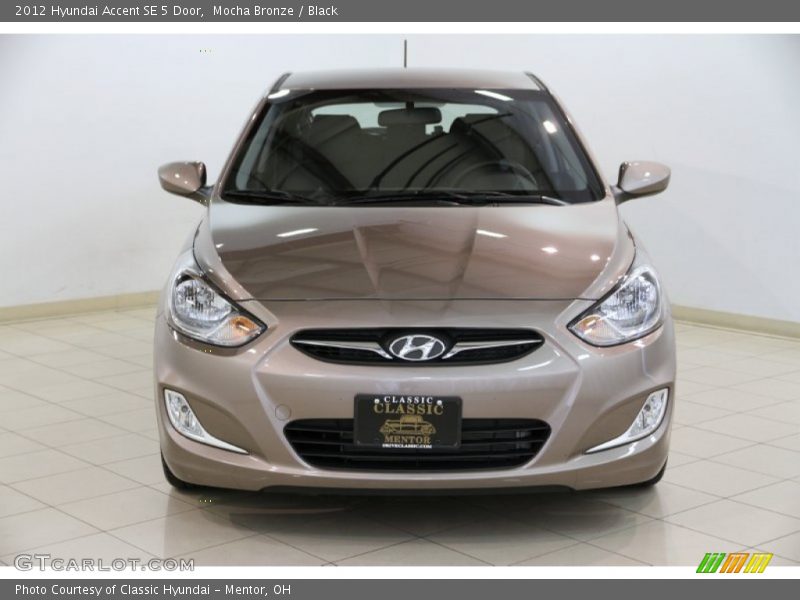 Mocha Bronze / Black 2012 Hyundai Accent SE 5 Door