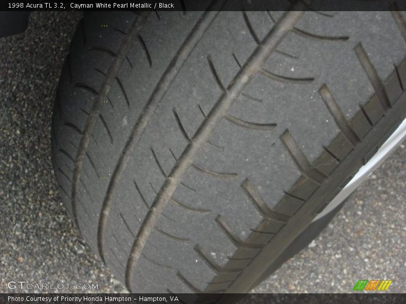 Cayman White Pearl Metallic / Black 1998 Acura TL 3.2
