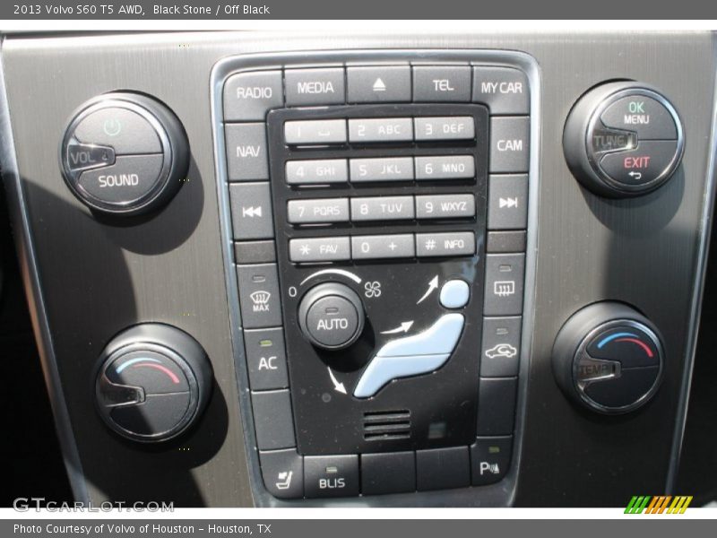 Controls of 2013 S60 T5 AWD