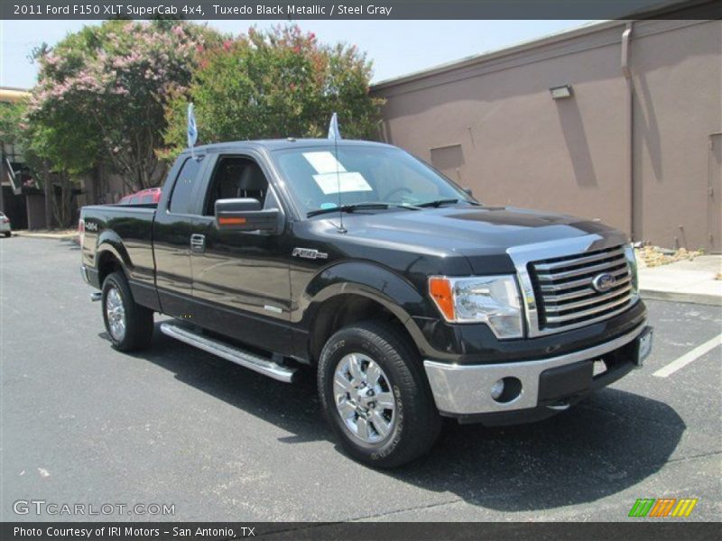 Tuxedo Black Metallic / Steel Gray 2011 Ford F150 XLT SuperCab 4x4