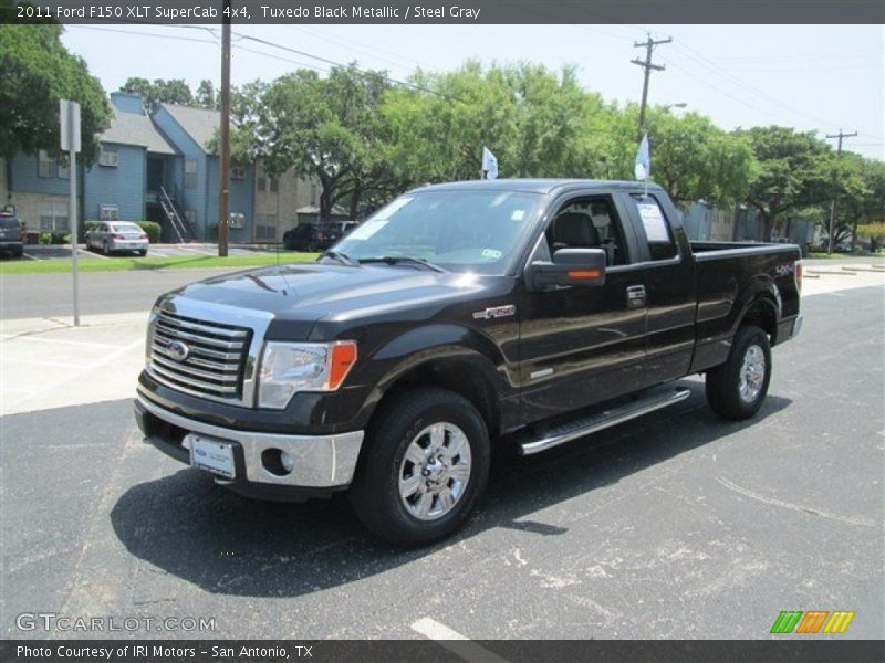Tuxedo Black Metallic / Steel Gray 2011 Ford F150 XLT SuperCab 4x4
