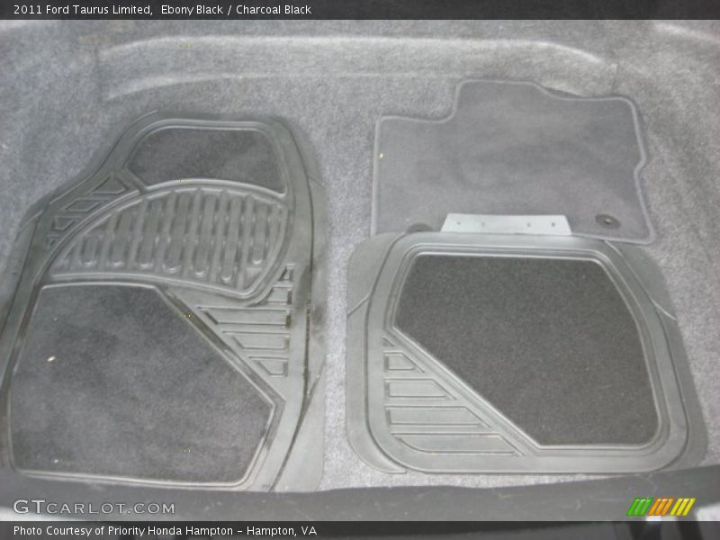 Ebony Black / Charcoal Black 2011 Ford Taurus Limited