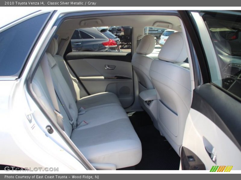 Classic Silver Metallic / Gray 2010 Toyota Venza I4