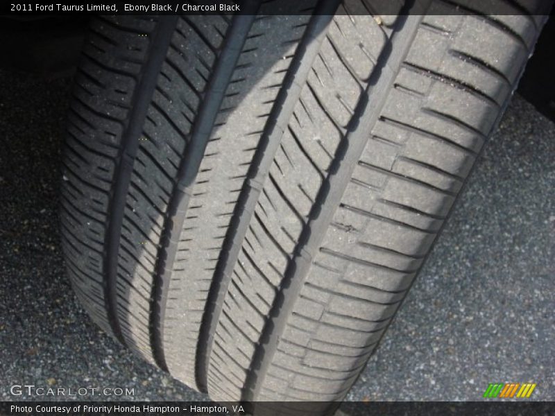 Ebony Black / Charcoal Black 2011 Ford Taurus Limited