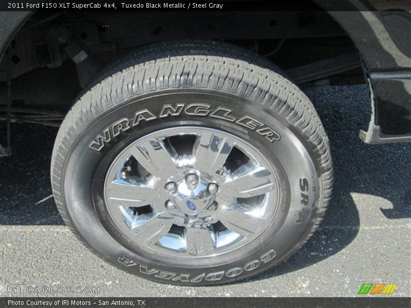 Tuxedo Black Metallic / Steel Gray 2011 Ford F150 XLT SuperCab 4x4
