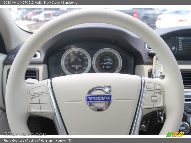  2013 XC70 3.2 AWD Steering Wheel