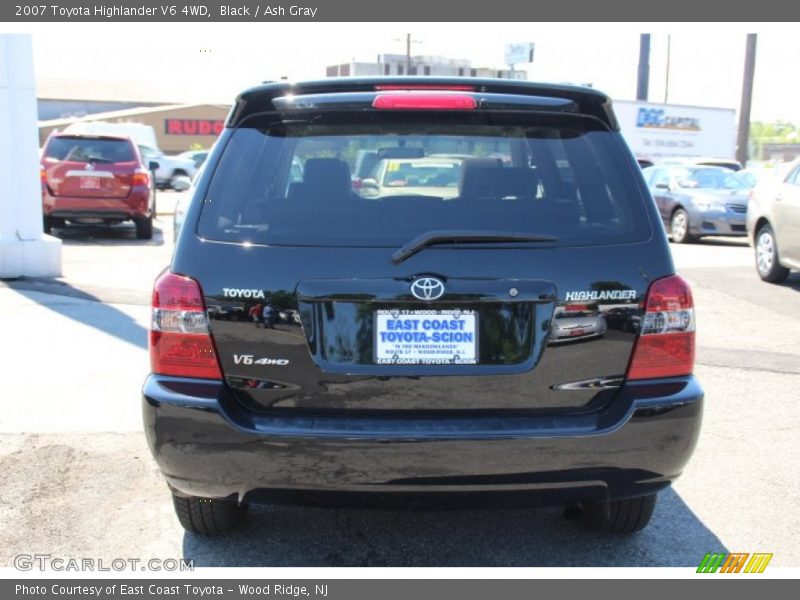 Black / Ash Gray 2007 Toyota Highlander V6 4WD