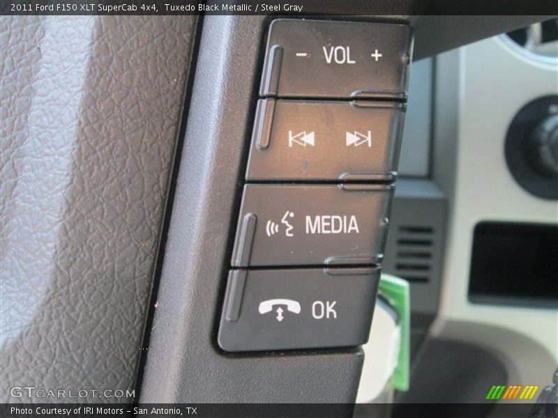 Tuxedo Black Metallic / Steel Gray 2011 Ford F150 XLT SuperCab 4x4
