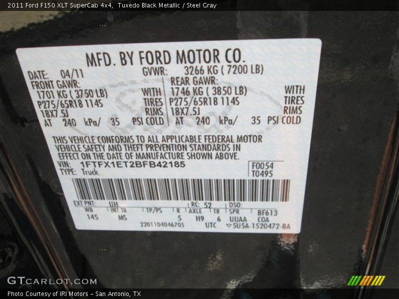Tuxedo Black Metallic / Steel Gray 2011 Ford F150 XLT SuperCab 4x4