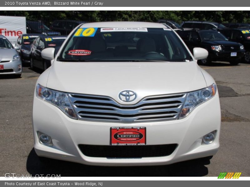 Blizzard White Pearl / Gray 2010 Toyota Venza AWD