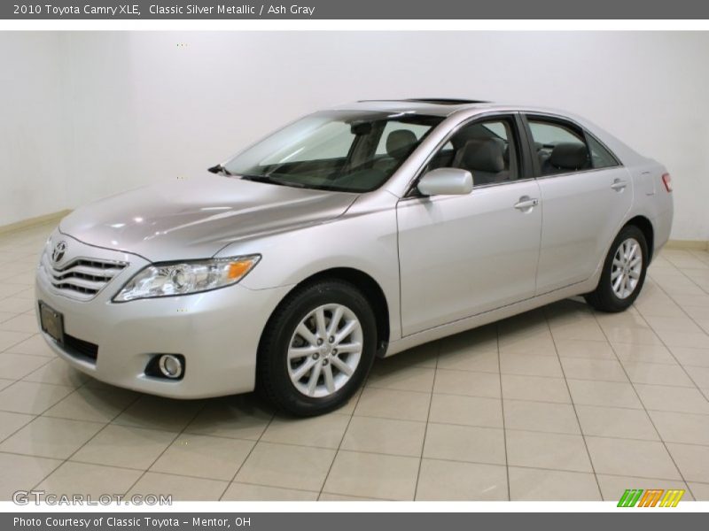 Classic Silver Metallic / Ash Gray 2010 Toyota Camry XLE