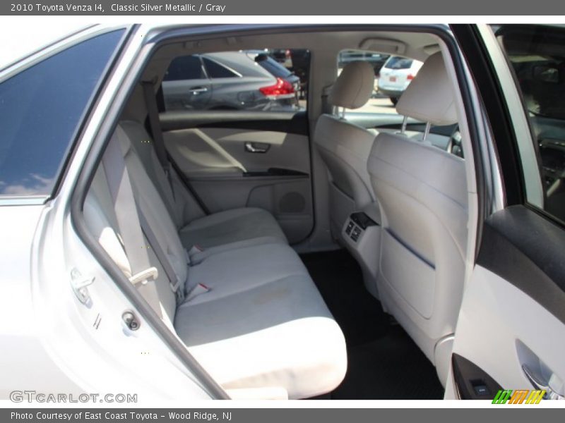 Classic Silver Metallic / Gray 2010 Toyota Venza I4