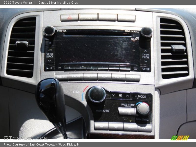 Classic Silver Metallic / Gray 2010 Toyota Venza I4