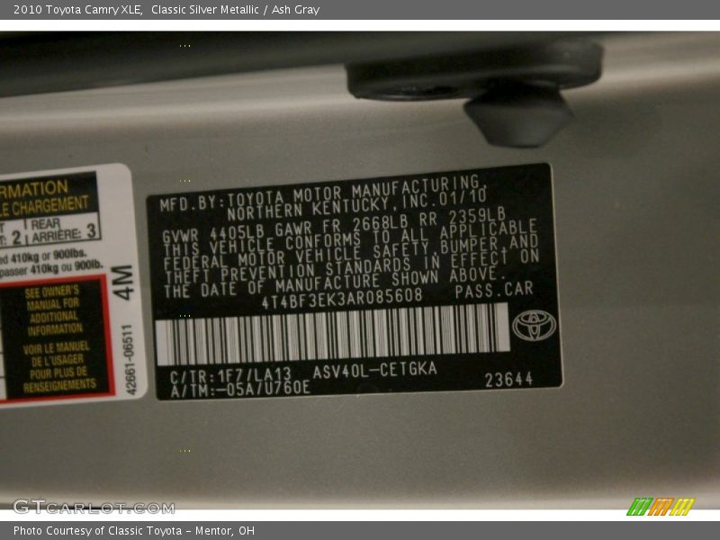 Classic Silver Metallic / Ash Gray 2010 Toyota Camry XLE
