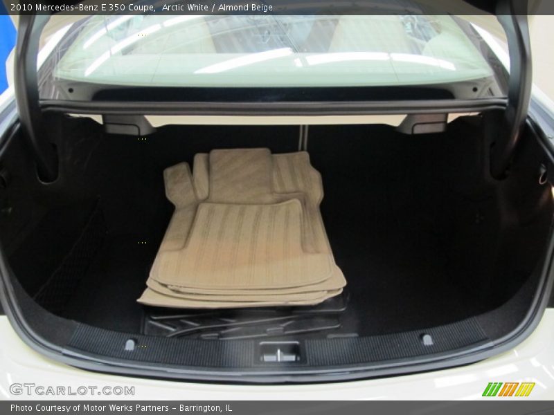 Arctic White / Almond Beige 2010 Mercedes-Benz E 350 Coupe