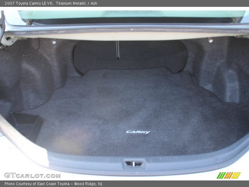 Titanium Metallic / Ash 2007 Toyota Camry LE V6