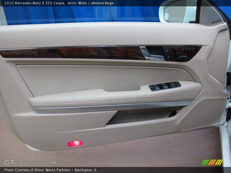 Arctic White / Almond Beige 2010 Mercedes-Benz E 350 Coupe