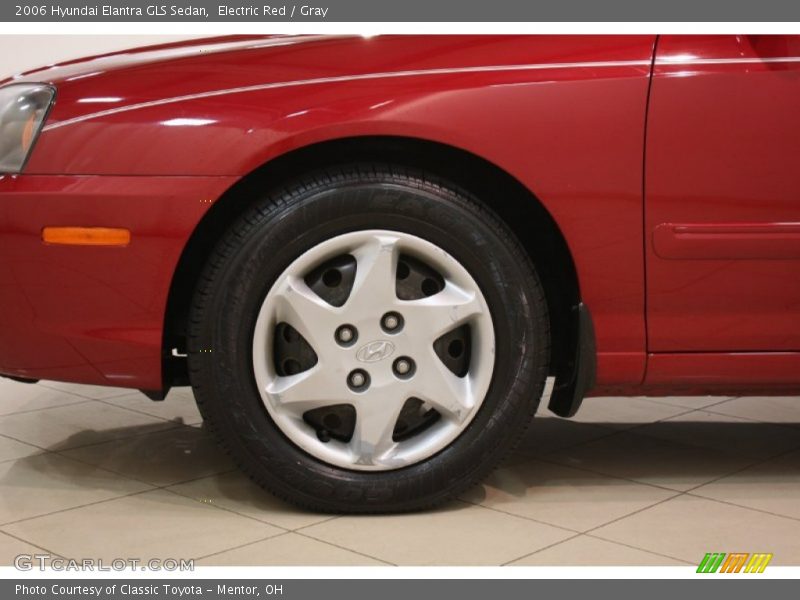  2006 Elantra GLS Sedan Wheel