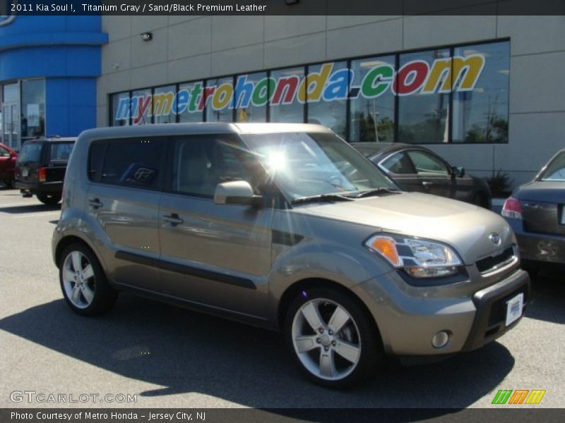 Titanium Gray / Sand/Black Premium Leather 2011 Kia Soul !