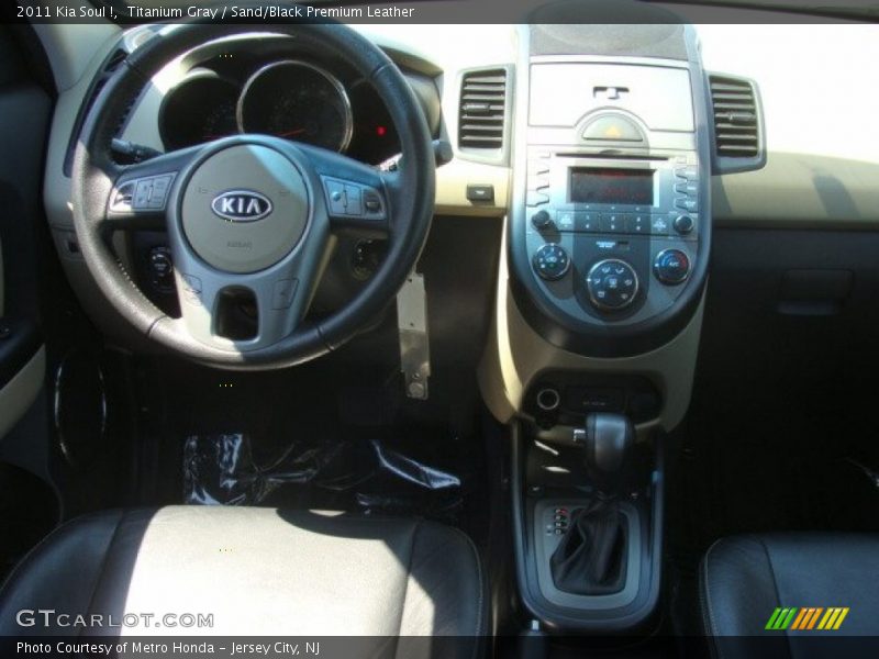 Titanium Gray / Sand/Black Premium Leather 2011 Kia Soul !