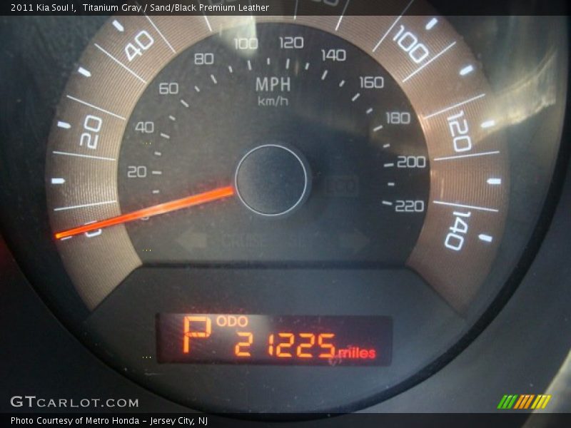 Titanium Gray / Sand/Black Premium Leather 2011 Kia Soul !