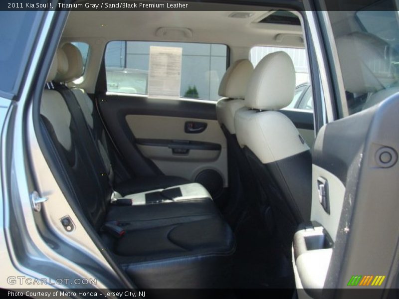 Titanium Gray / Sand/Black Premium Leather 2011 Kia Soul !
