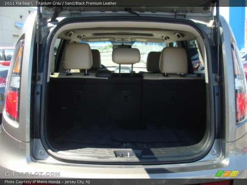 Titanium Gray / Sand/Black Premium Leather 2011 Kia Soul !
