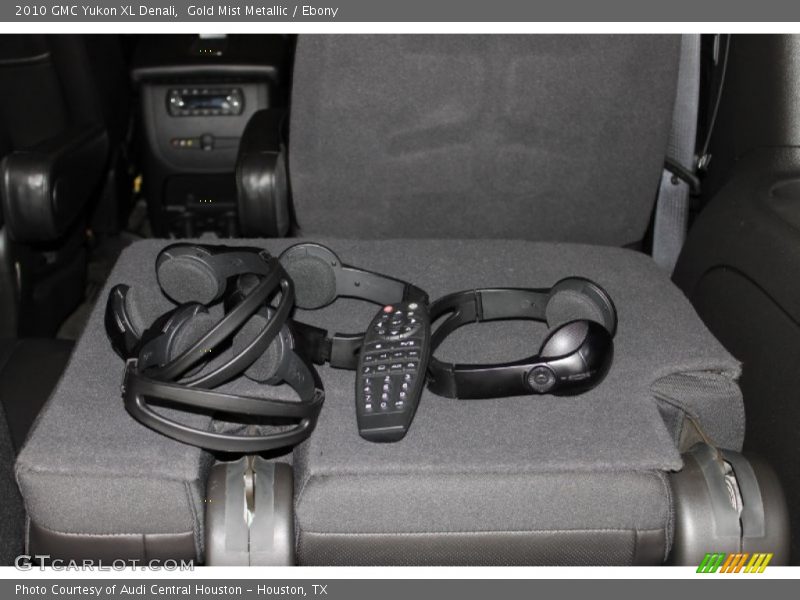 Gold Mist Metallic / Ebony 2010 GMC Yukon XL Denali