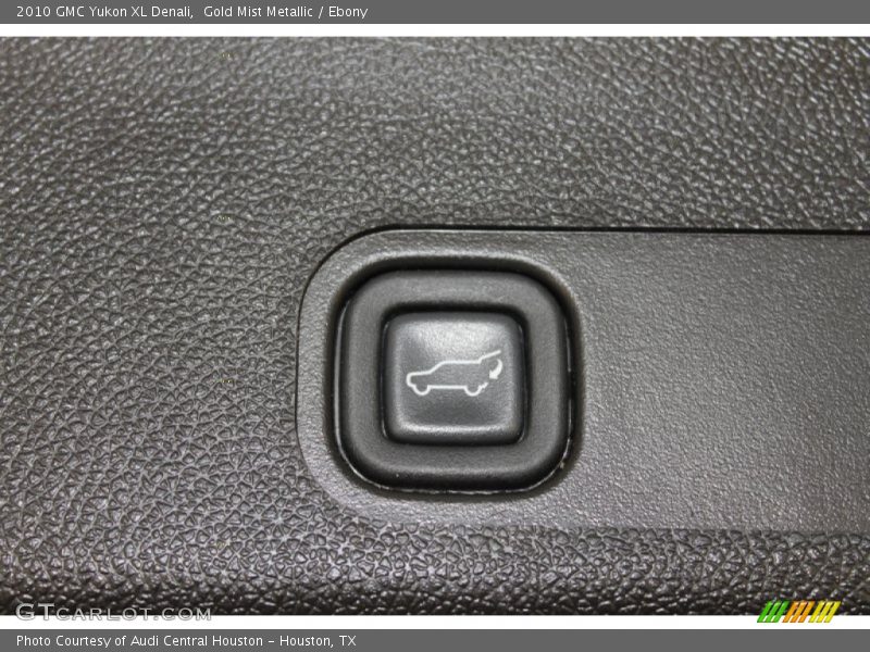 Gold Mist Metallic / Ebony 2010 GMC Yukon XL Denali