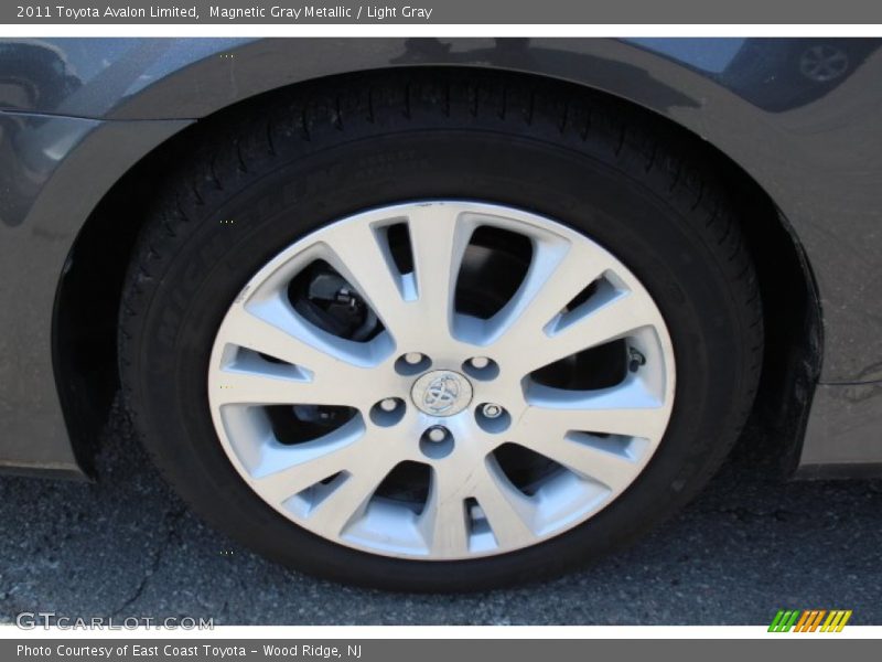 Magnetic Gray Metallic / Light Gray 2011 Toyota Avalon Limited