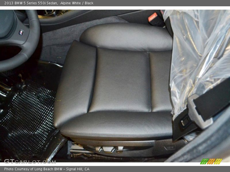 Alpine White / Black 2013 BMW 5 Series 550i Sedan