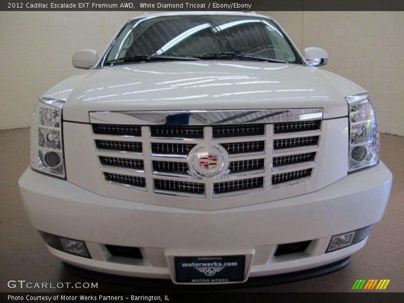 White Diamond Tricoat / Ebony/Ebony 2012 Cadillac Escalade EXT Premium AWD