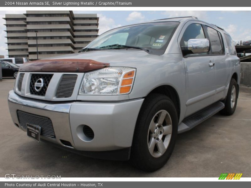 Silver Lightning Metallic / Graphite/Titanium 2004 Nissan Armada SE
