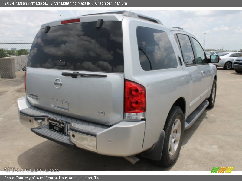 Silver Lightning Metallic / Graphite/Titanium 2004 Nissan Armada SE
