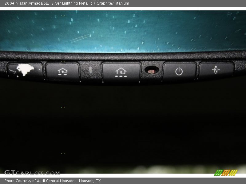 Silver Lightning Metallic / Graphite/Titanium 2004 Nissan Armada SE