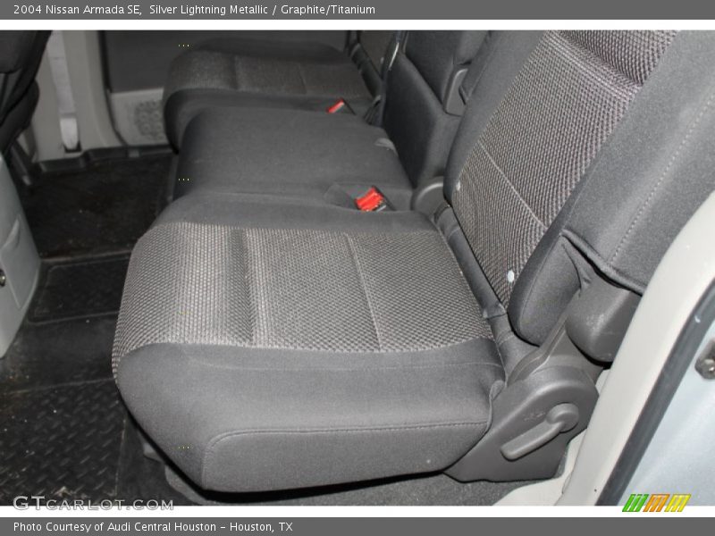 Silver Lightning Metallic / Graphite/Titanium 2004 Nissan Armada SE
