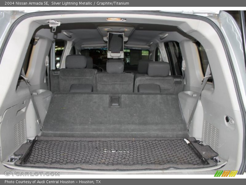 Silver Lightning Metallic / Graphite/Titanium 2004 Nissan Armada SE