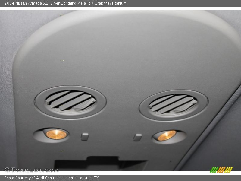 Silver Lightning Metallic / Graphite/Titanium 2004 Nissan Armada SE