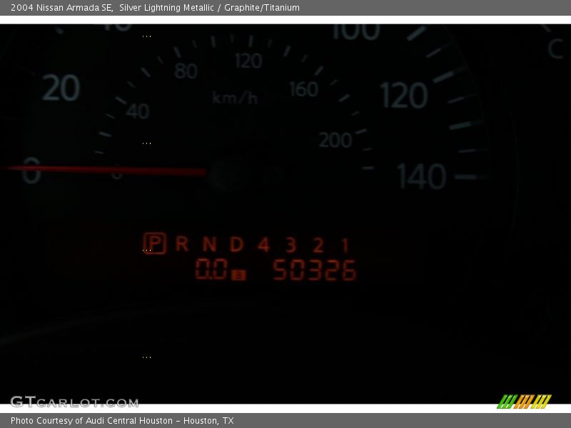 Silver Lightning Metallic / Graphite/Titanium 2004 Nissan Armada SE