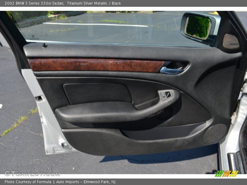 Titanium Silver Metallic / Black 2002 BMW 3 Series 330xi Sedan