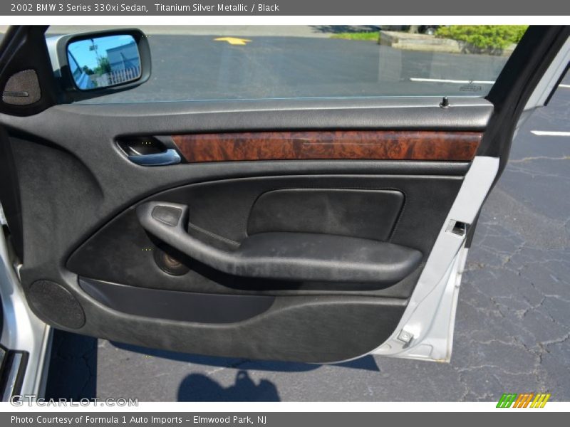 Titanium Silver Metallic / Black 2002 BMW 3 Series 330xi Sedan