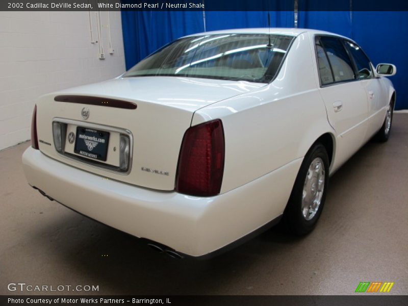 White Diamond Pearl / Neutral Shale 2002 Cadillac DeVille Sedan