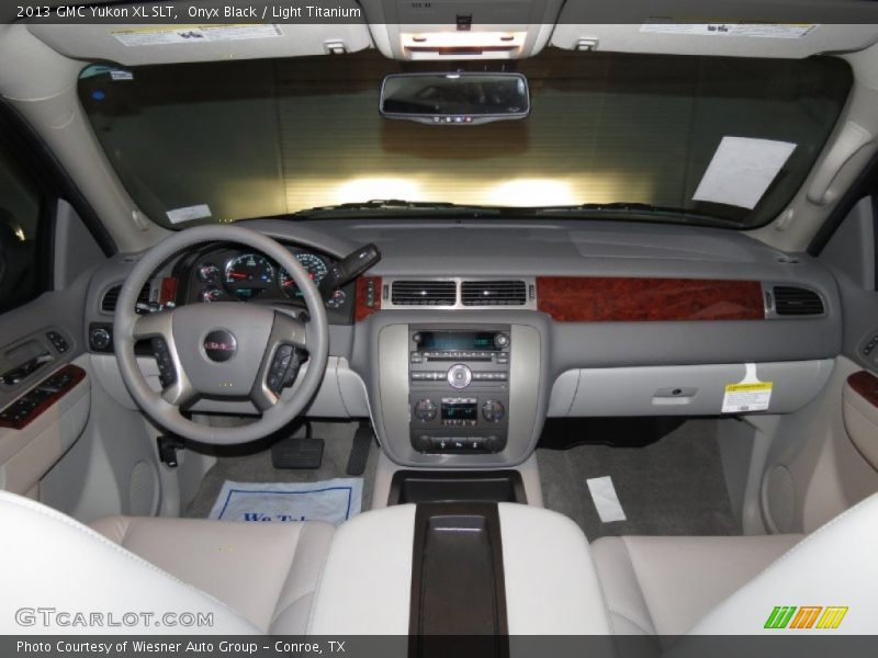 Onyx Black / Light Titanium 2013 GMC Yukon XL SLT