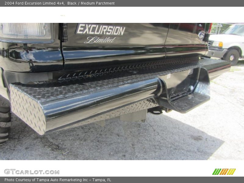Black / Medium Parchment 2004 Ford Excursion Limited 4x4
