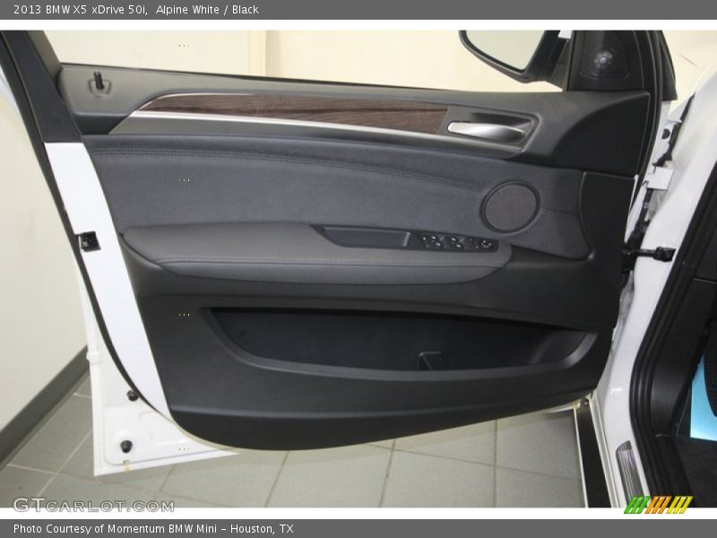 Alpine White / Black 2013 BMW X5 xDrive 50i