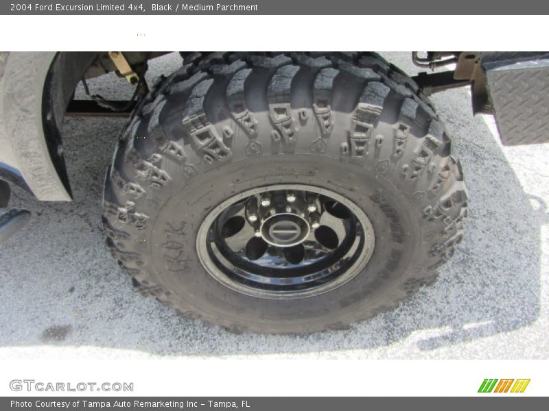 Custom Wheels of 2004 Excursion Limited 4x4