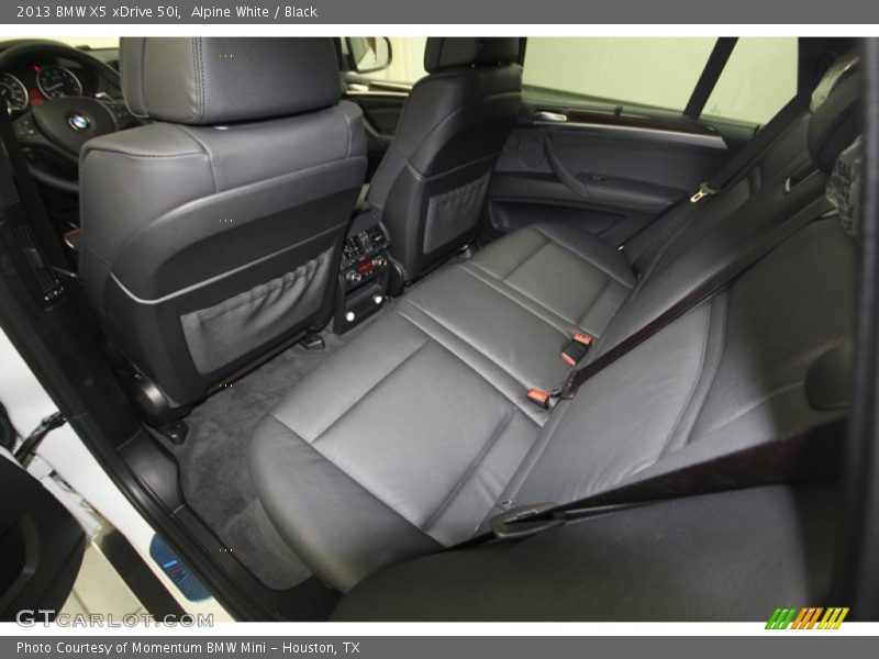 Alpine White / Black 2013 BMW X5 xDrive 50i