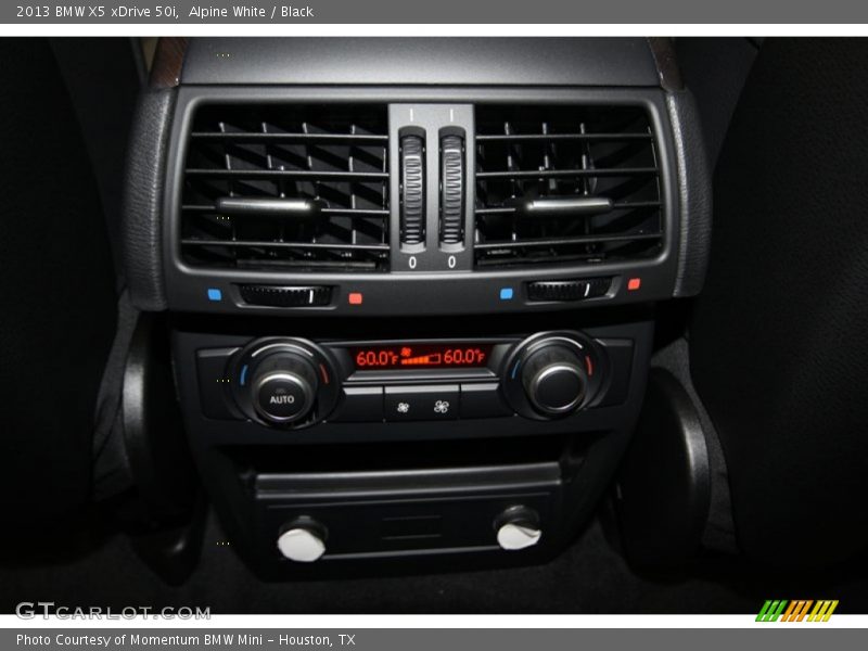 Alpine White / Black 2013 BMW X5 xDrive 50i