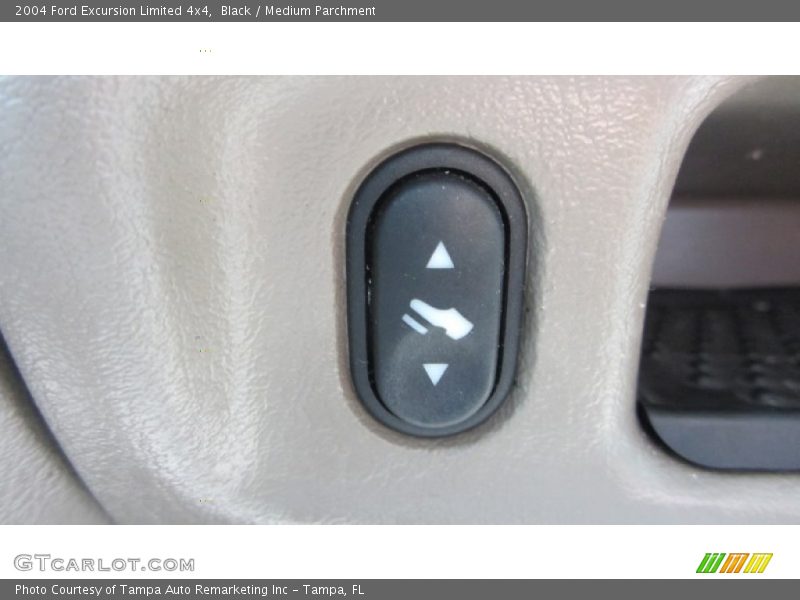 Black / Medium Parchment 2004 Ford Excursion Limited 4x4